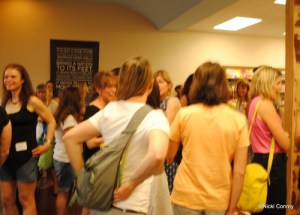 Milling around and talking to other mother runners